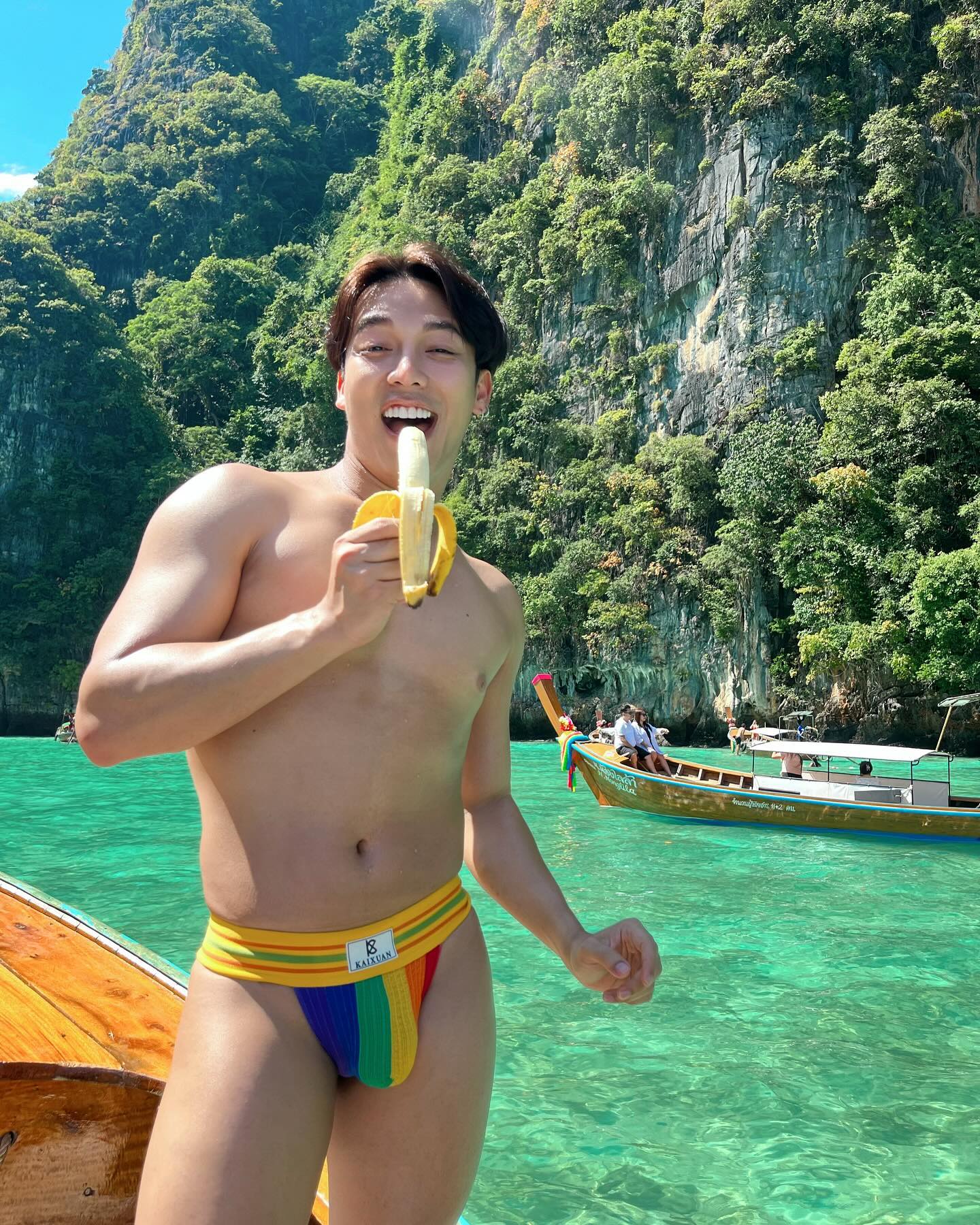 เบ็นโต ชูศักดิ์ หนุ่มหล่อ
