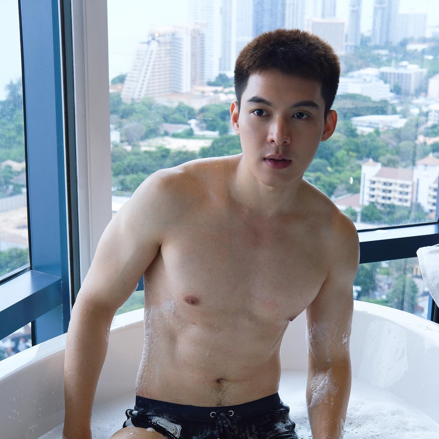 เต้ย วุฒิพงษ์ หุ่นดี